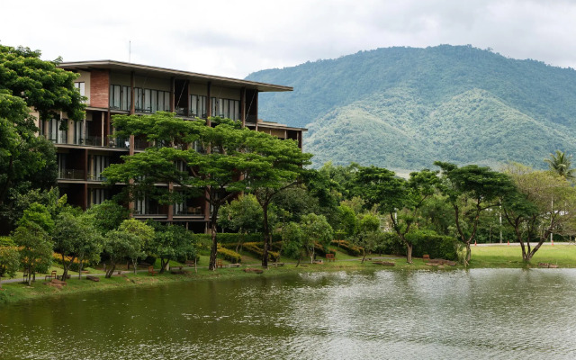 atta Lakeside Resort Suite