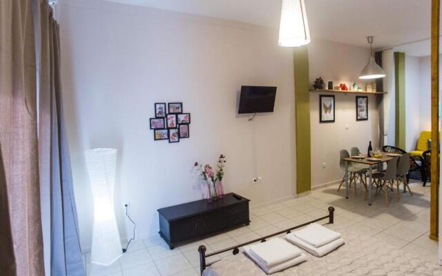 Luxurious Studio, near Athens Airport