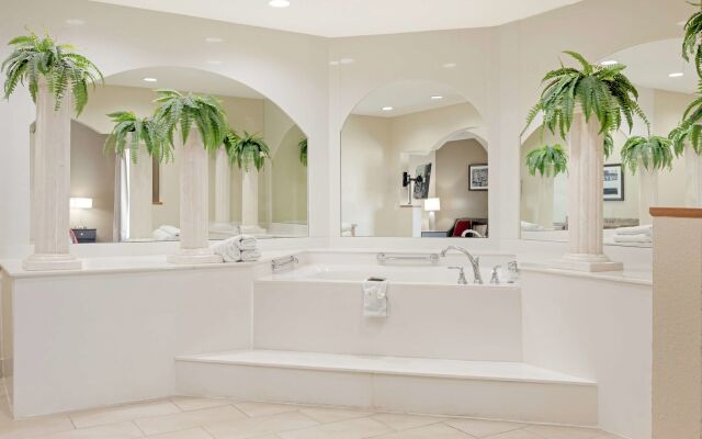 Best Western Plus Bradbury Inn & Suites