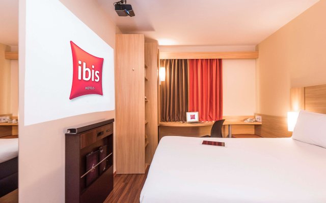 ibis Santiago Las Condes Manquehue Hotel