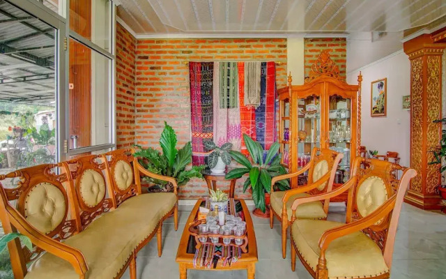 OYO 90506 Bunga Sonsang Homestay Syariah