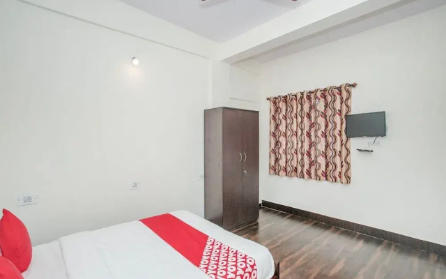 OYO 14430 Sunshine Grand