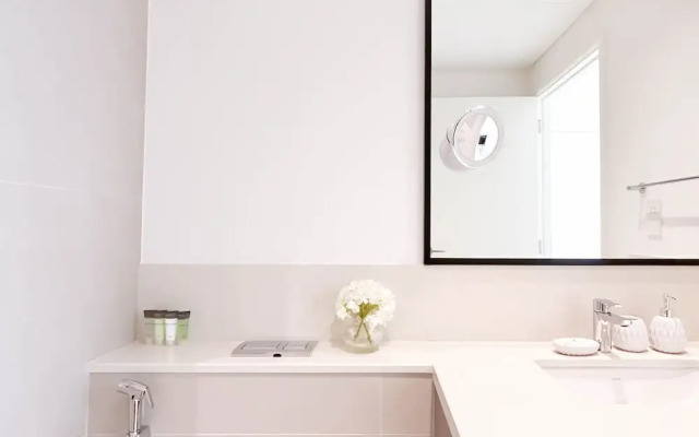 Exclusive Burj Crown 4b Balcony Burj Khalifa View