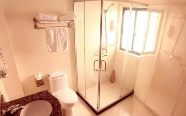 Greentree Inn Zhu Shan Road Metro Station Express Hotel