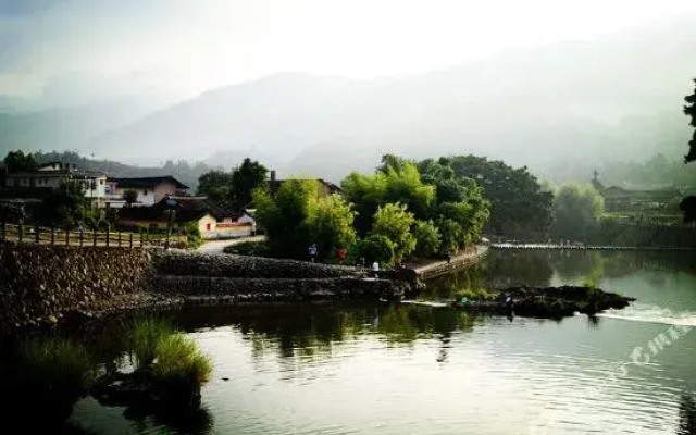 Laoqiang Farmhouse
