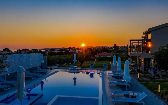 Miroes Suites