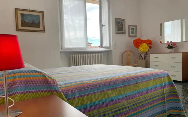 Il nido del merlo Parcheggio e giardino