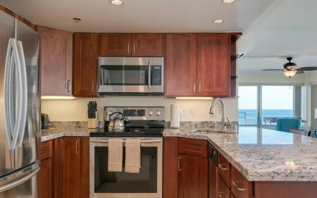 Ilikai 1243 2 Bedrooms 2 Bathrooms Condo