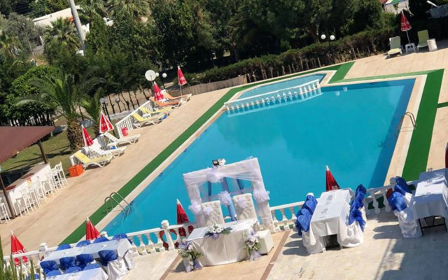 The Palm Club Apart Otel