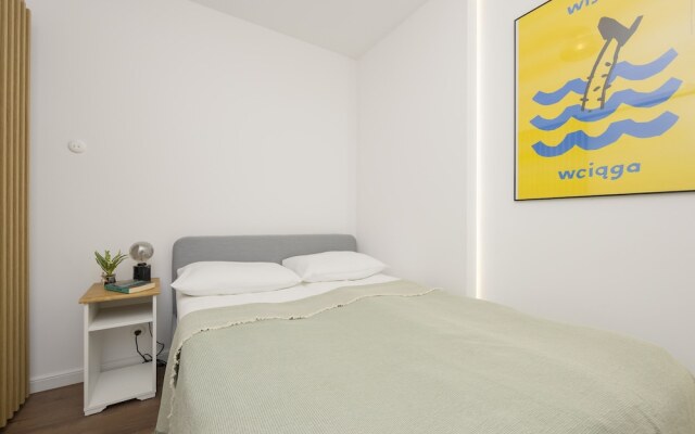 Marszałkowska Apartment by Renters