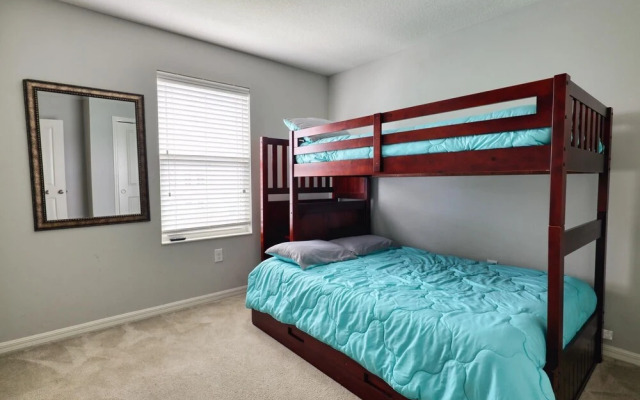 Cinthia s 4-bed Compass Bay Vacation Townhome