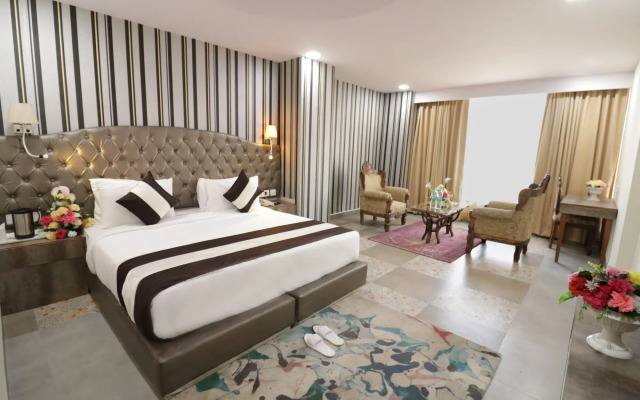 Capital O 49540 Royal Park Resorts