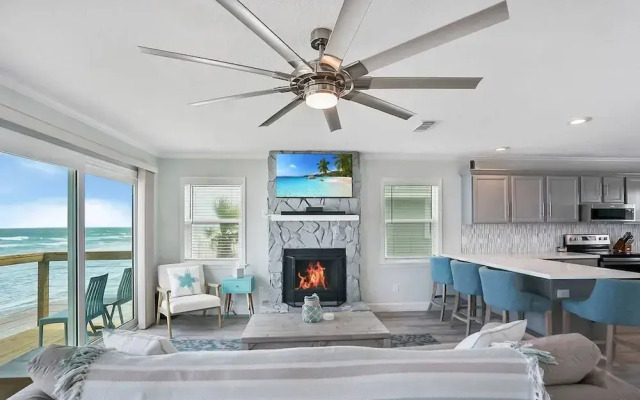 Oceanfront Blissful Sunrises Beach Gear BBQ