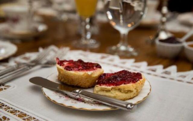 Hatfield House on Hibernia