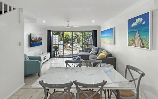 Sunset Waters Apartments