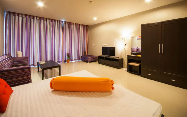 Seaview modern Apartment at Karon Hill