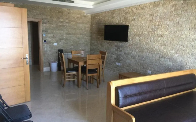 Raj Hotel Apartment