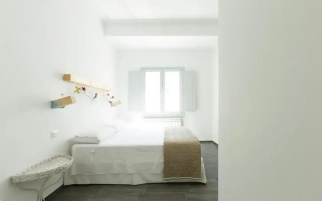 Tangram House