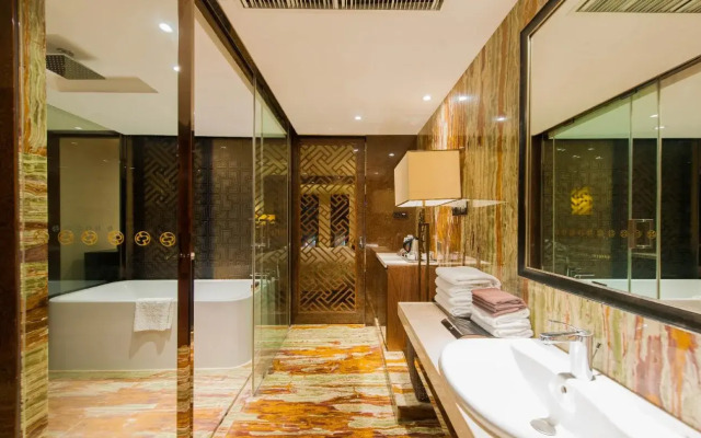 Top Elites City Resort Spa Hotel