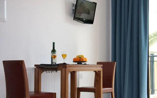 C & A Hotel Apartments