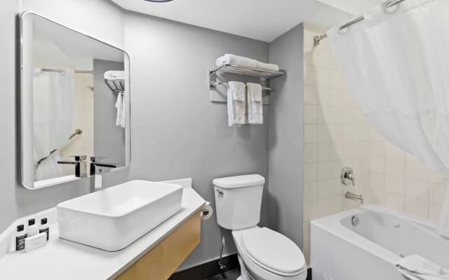 Travelodge Parksville