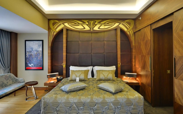 Warwick Ankara