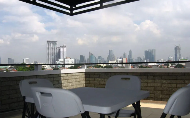Fontana Residencia Guest House Tebet 3