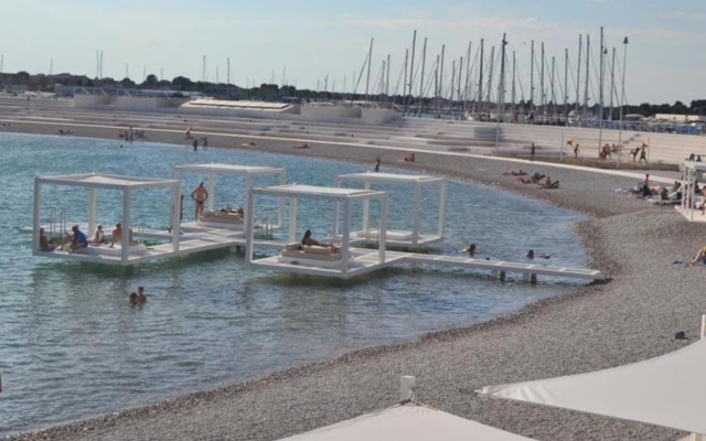 Apartment Martina - 300 m from sea: A2 Sukosan, Zadar riviera