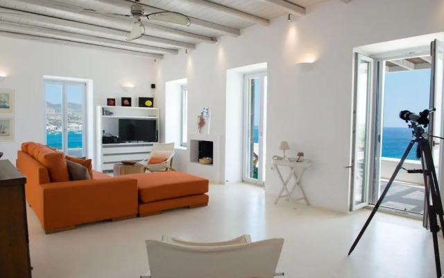 Seafront Villa Paros 3 Bedroom Luxury Villa With Pool