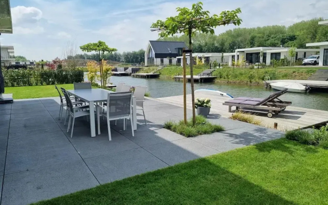 Waterfront Villa, Forest & Golf Club
