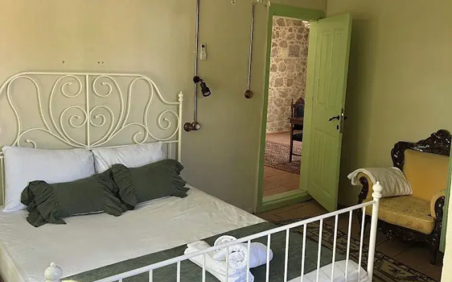 Asclepius Boutique Hotel & Cafe