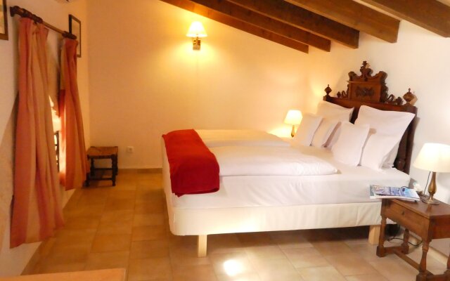 Finca Hotel Can Estades