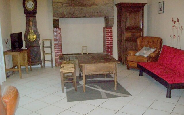 House With 3 Bedrooms in Reffuveille, With Furnished Garden and Wifi