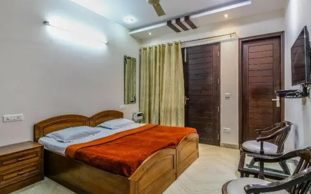 Stay Royal Bed  Breakfast