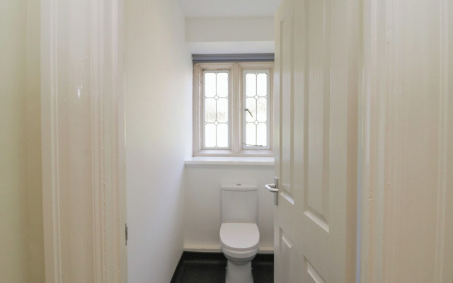 Harcombe House Rooms - First Floor Double