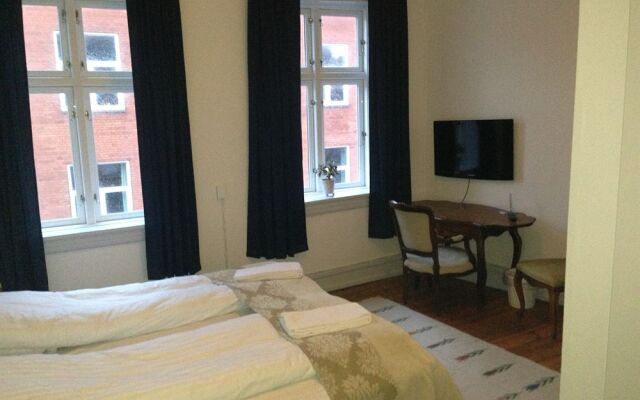 Hotel Lidenlund ved Gitte Bitsch