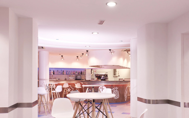 Hotel Caribe Youth Hotel