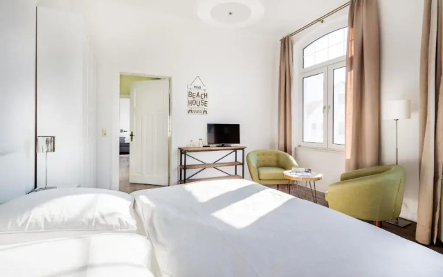 Herr Friese, Wohnung Nr. 6