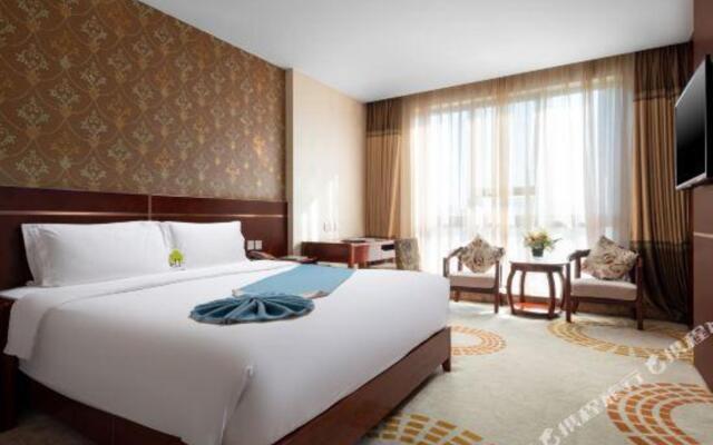 Fuyong Yulong Hotel