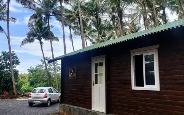 Seclude Eco Cottages