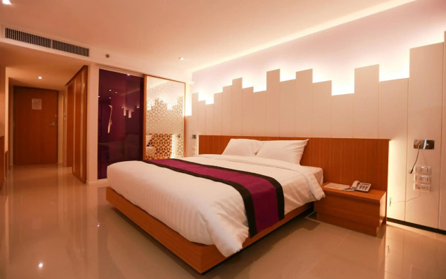 The whisper hotel