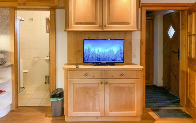 Flat in Konigsleiten With Shared Sauna