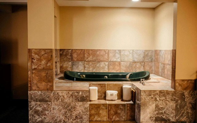 Country Inn & Suites By Radisson, Battle Creek, MI