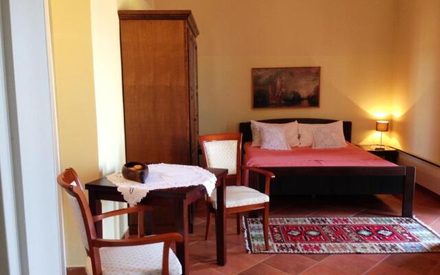 Apartments Nika Volme