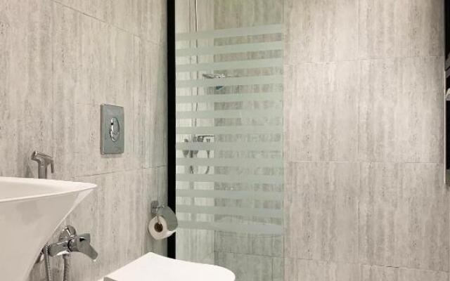 Kease Arid H -6 Luxury Gold Balcony AZ79