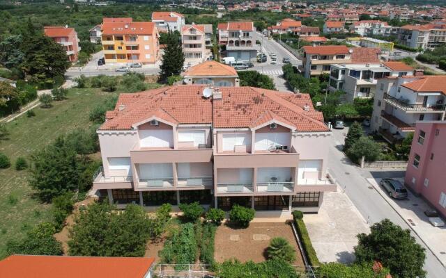 Apartments Dalmatino