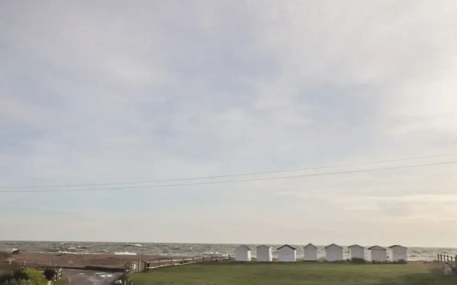 3 Seaview Cottages