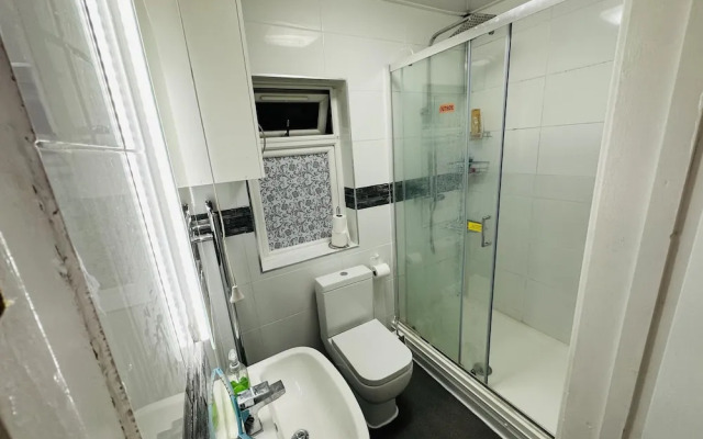 Immaculate 1-bed Apartment in Harrow
