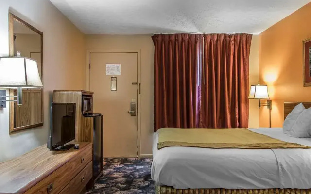 Days Inn Jackson - North Hollywood