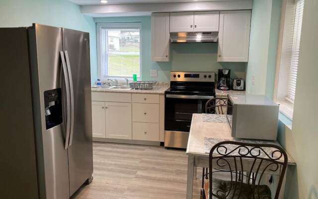 Country Living Patio Apartment in Town